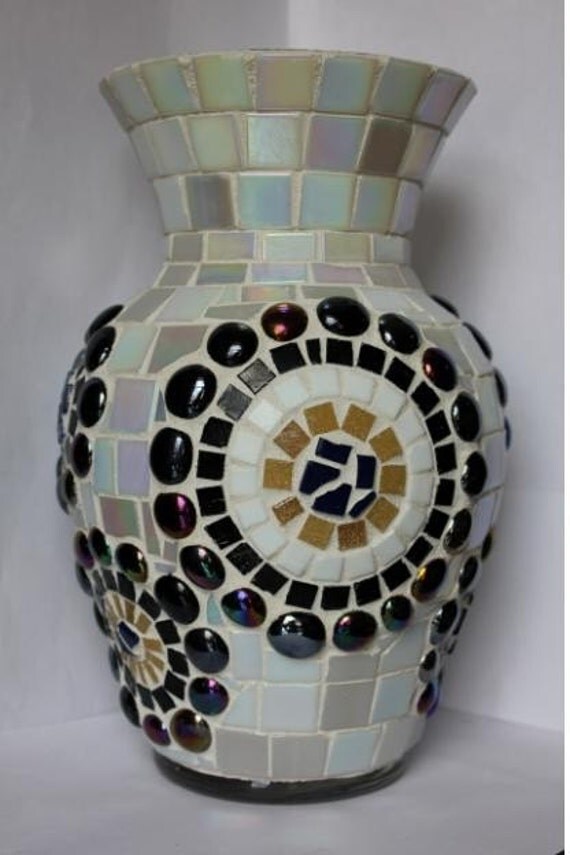 Iridescent Pearl White Mosaic Vase