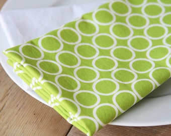 AS SEEN IN Parenting Magazine (March 2013): Cloth Napkins - Green with White Circles - Set of 4 Reversible Cloth