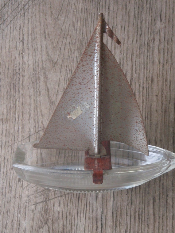 Glass boat ashtray with tin sail Southern Reverie