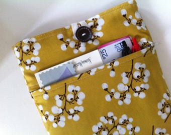 MacBook Pro 13 Case Padded BONUS Front Pocket (Modern Cherry Blossoms)
