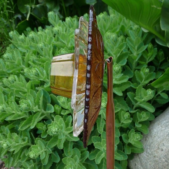 Garden art glass flower suncatcher plant stake yard