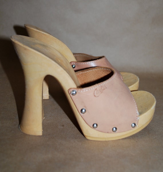 High Heels Candie's Shoes Vintage 1970's Size 6 Tan Leather With Studs ...