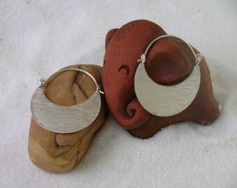 Thai Hilltribe Silver earrings - A Crescent Moon(4)
