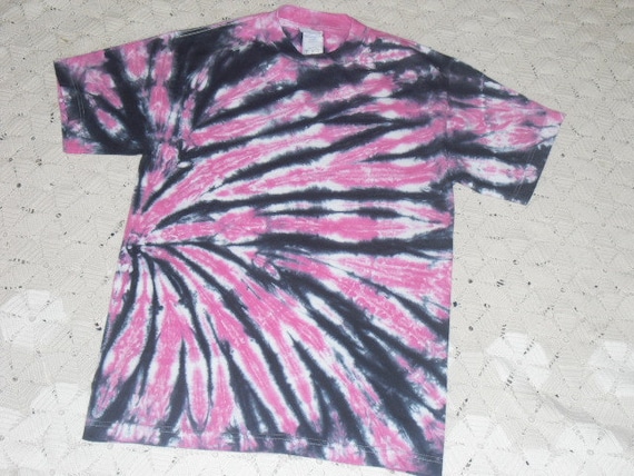 Tie dye adult small shirt swirled in light pink and black