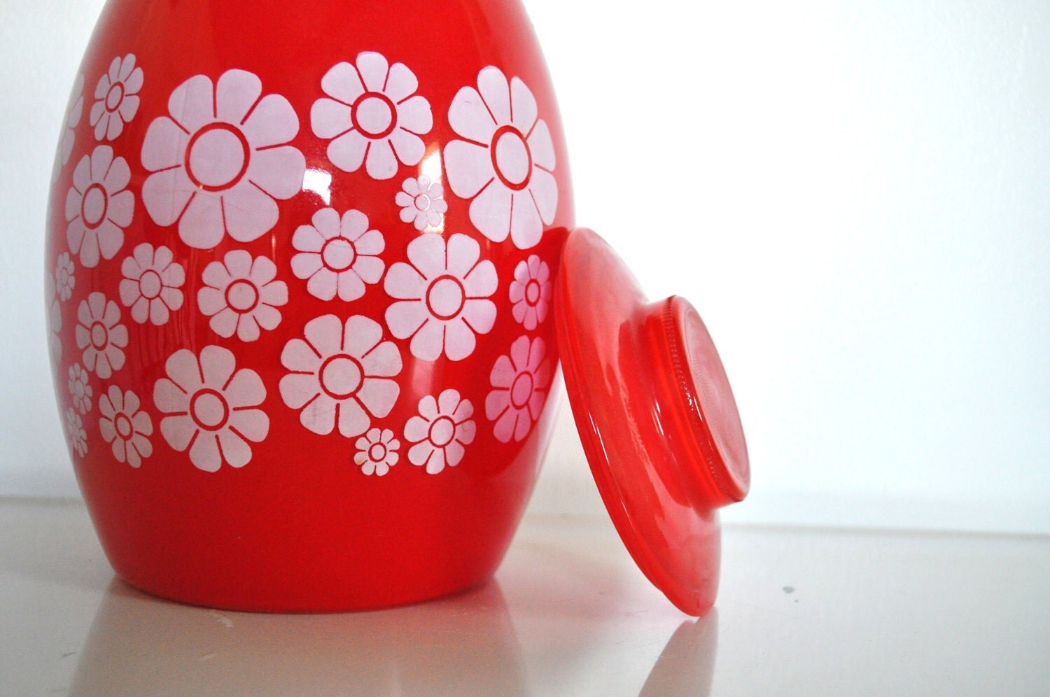 Vintage Bartlett Collins Cookie Jar Groovy Red with White