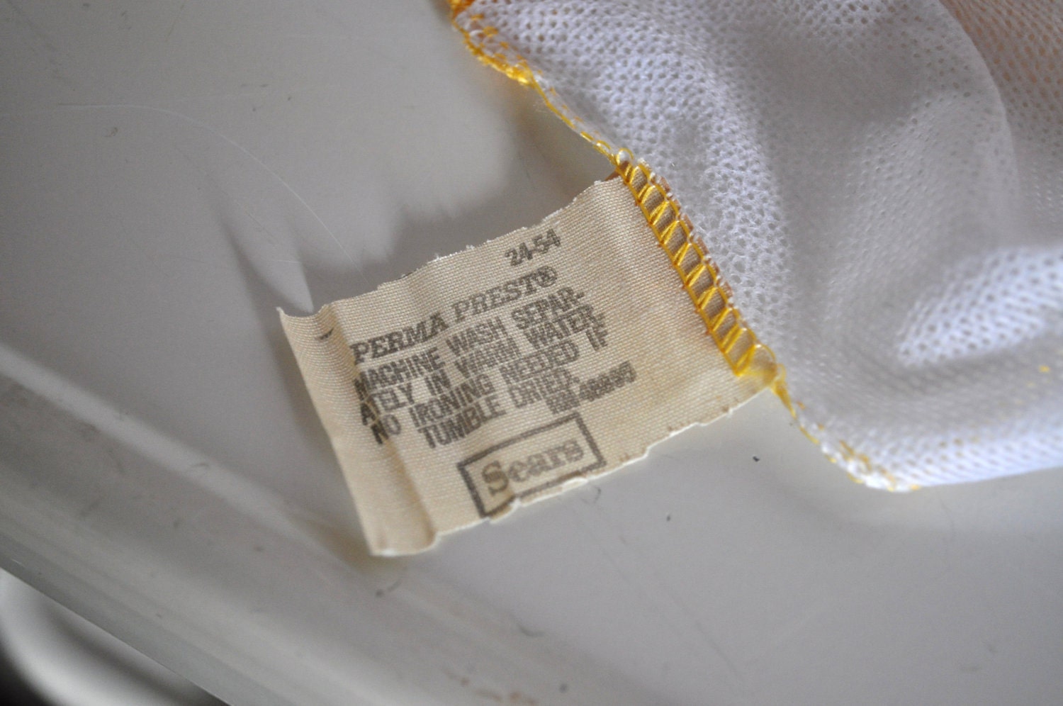 Twin Size Bedskirt Yellow Eyelet Dust Ruffle