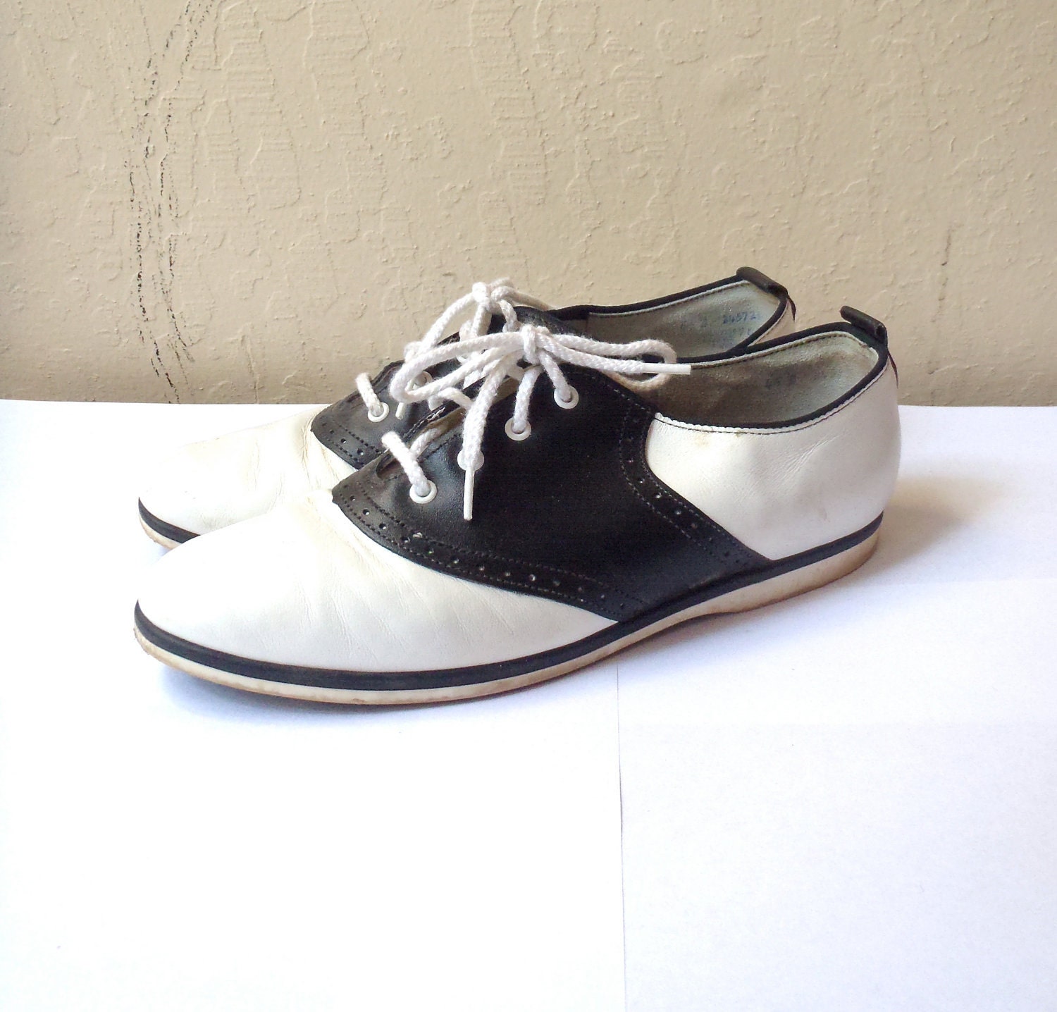 Vintage Saddle Shoes / Women's Size 4 1/2