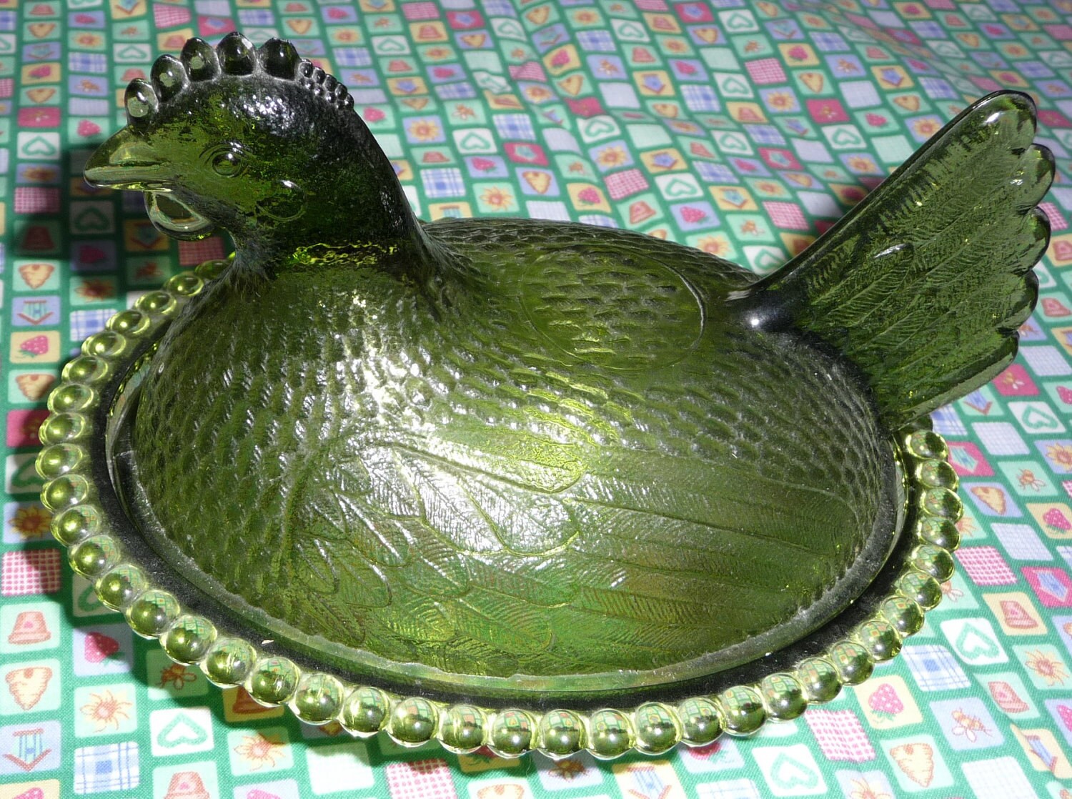 Vintage Covered Candy Dish. Green glass Chicken. Hen. FREE