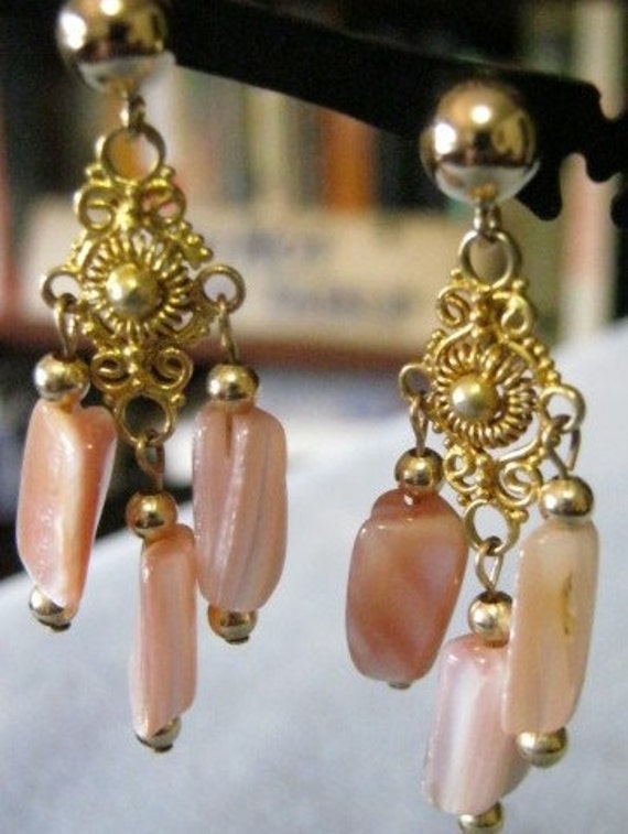 chandelier Shell vintage Earrings Vintage  Chandelier shell Pink