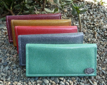 Sparkle Vinyl Checkbook Cover by Stitches for Bitches