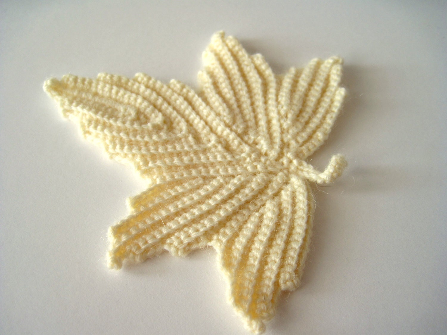 crochet free leaf oak pattern on Irish GoldenLucyCrafts by Leaf Crocheted Etsy Ivory Lace