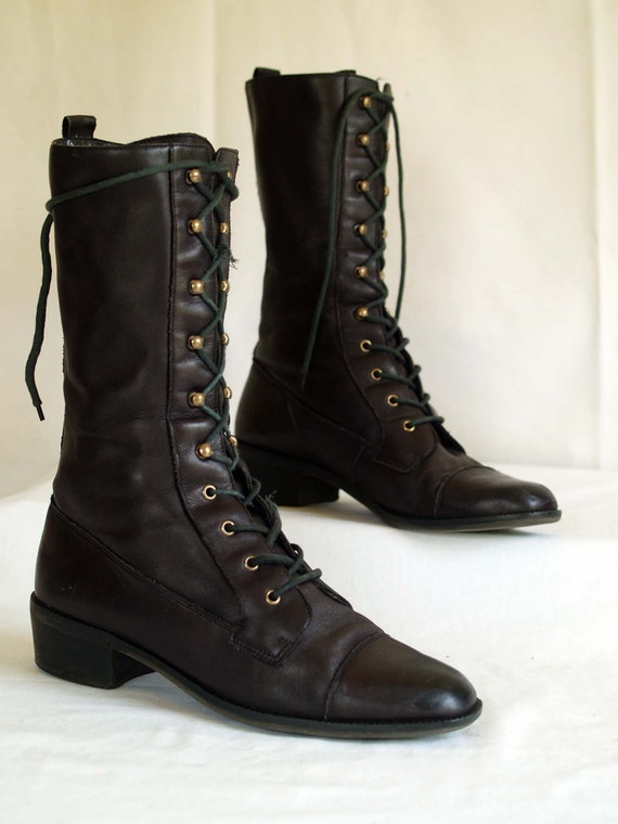 vintage lace up granny combat boots. cap toe. military
