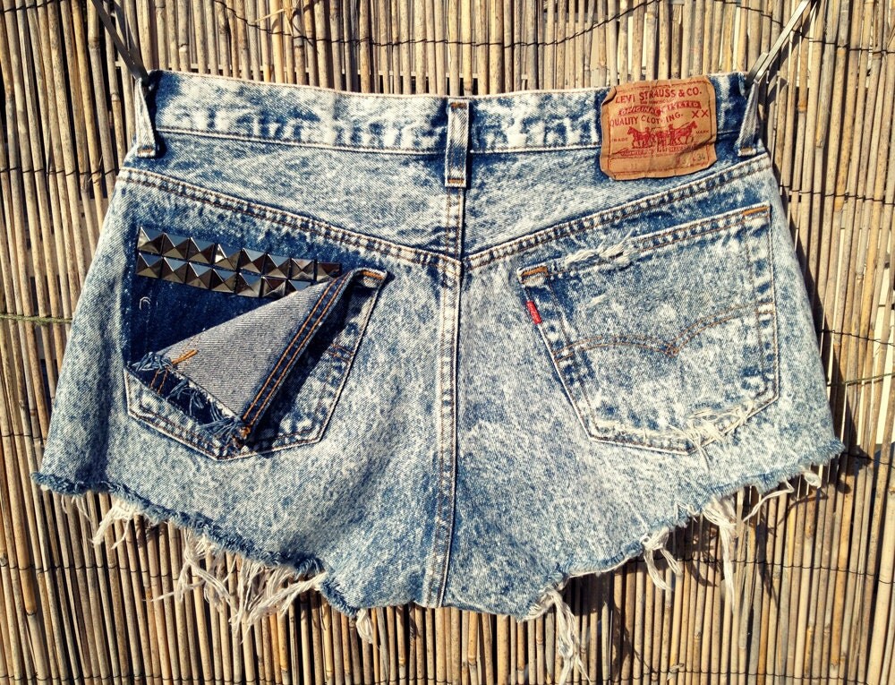 vintage levi cut off denim shorts