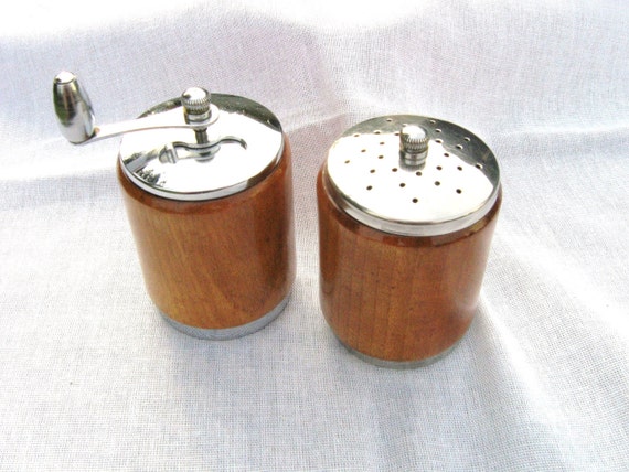 Vintage George S. Thompson Wood Salt & Pepper Grinder Set