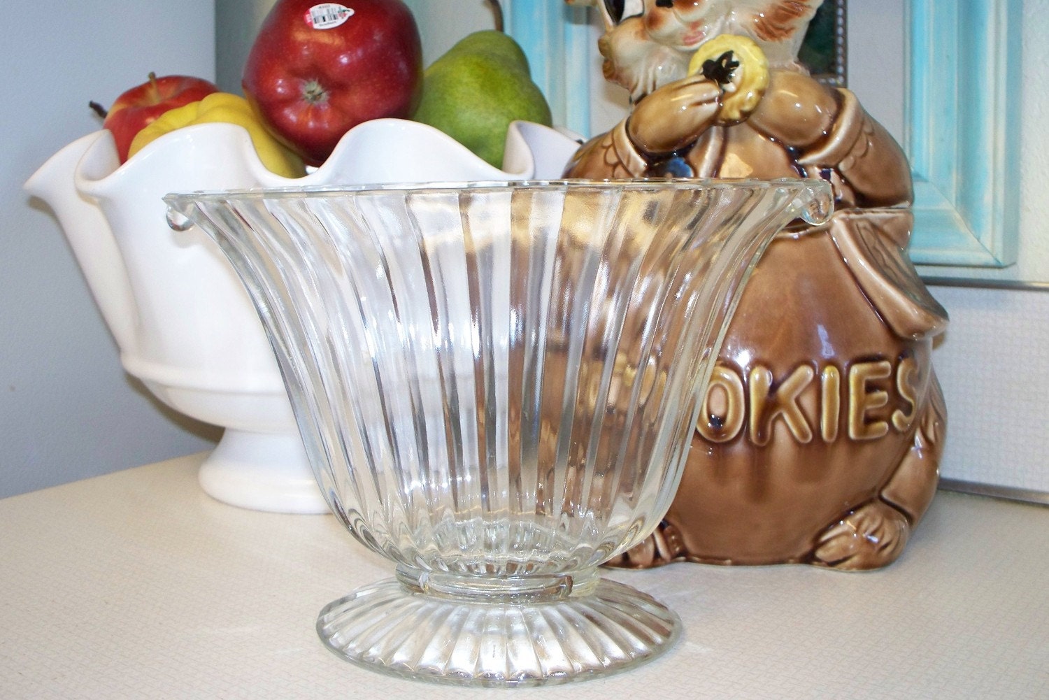 Glass Vase clear fanshaped Vintage