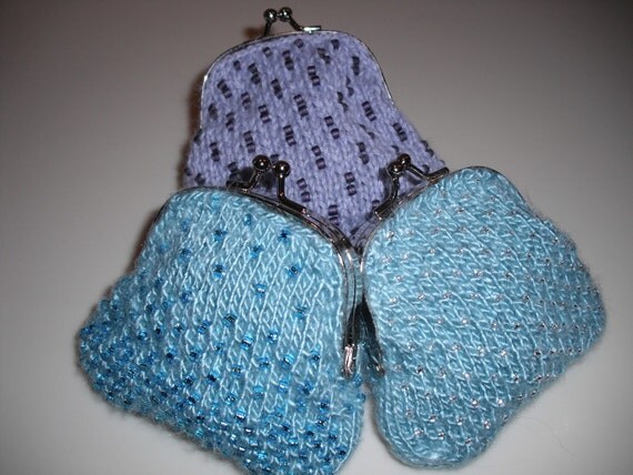 Knitting pattern for small beaded coin purse