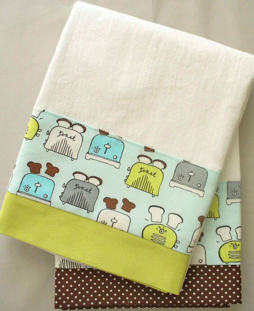 Kitchen towels with toasters pattern cotton fabric accent