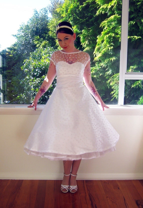 1950s style wedding dress