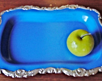 UPCYCLED VINTAGE TRAY