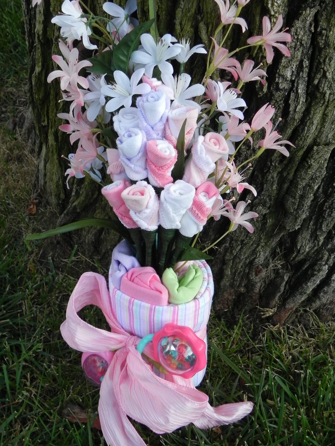 Baby Shower Rose Bouquet Onesie Gift Set
