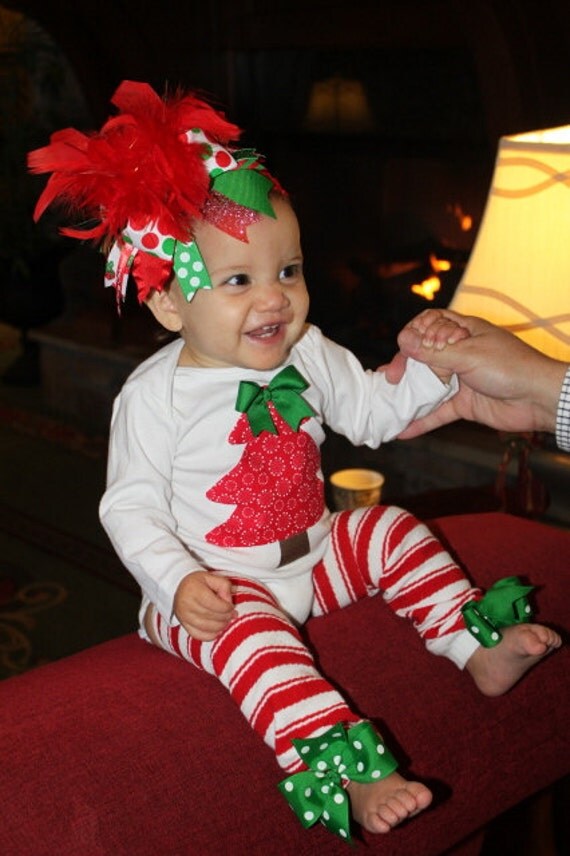 Items similar to Baby Girl Christmas outfit -- Trimming ...