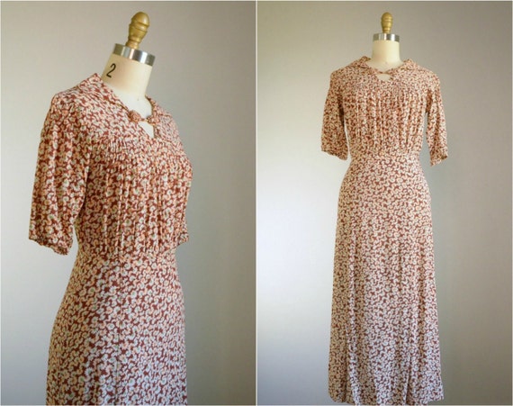 Vintage 1930s Brown Liberty Print Floral Dress .. Size XS