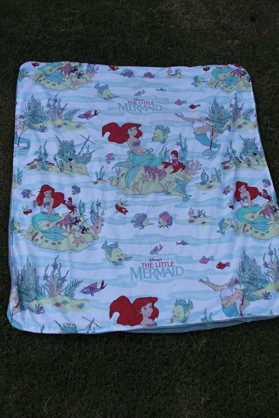 Disney's Little Mermaid soft and cuddly blanket