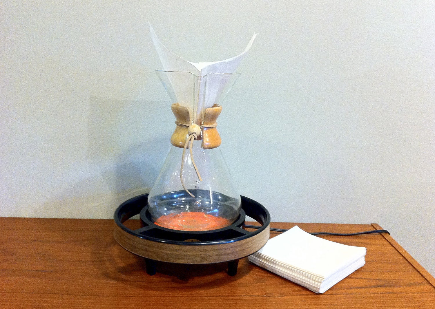 Pyrex Chemex Coffee Maker with Plate Warmer and Filters