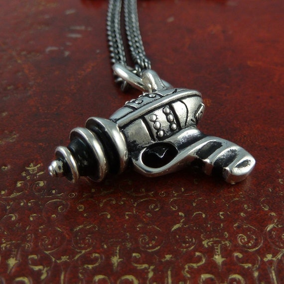 Ray Gun Chain