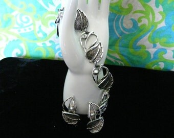 Vintage Silvertone Leaf Bracelet and Earrings Set - Sarah Coventry