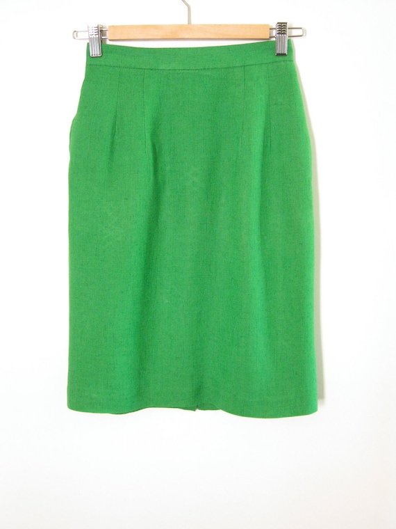 Kelly Green Pencil Skirt. Size Extra Small. Linen. Made in the