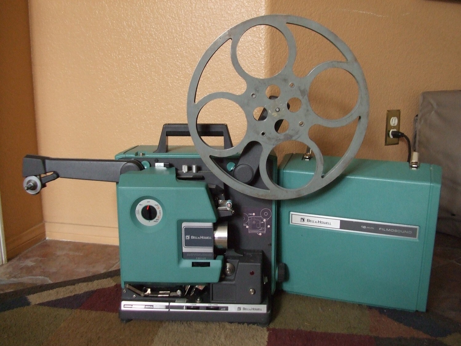 Bell & Howell 16mm Filmosound Projector 1592C Cover and