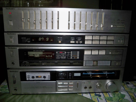 Drive In Reo >> Solid Sounding Vintage 1980's Technics Stereo System 4 Drive In Reo >> Solid Sounding Vintage 1980's Technics Stereo System 4