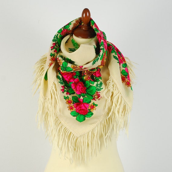 vintage russian shawl / traditional floral scarf / babushka