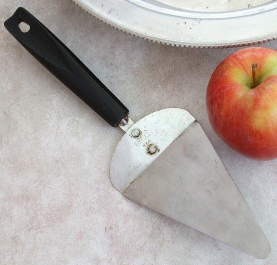 Vintage Ekco Pie Server Kitchen Utensil ChromePlated