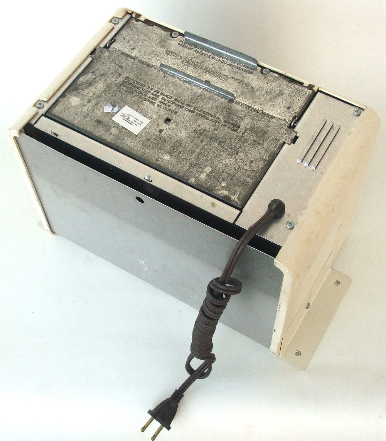 Toastmaster Toaster Under Cupboard RV Apartment Kitchen