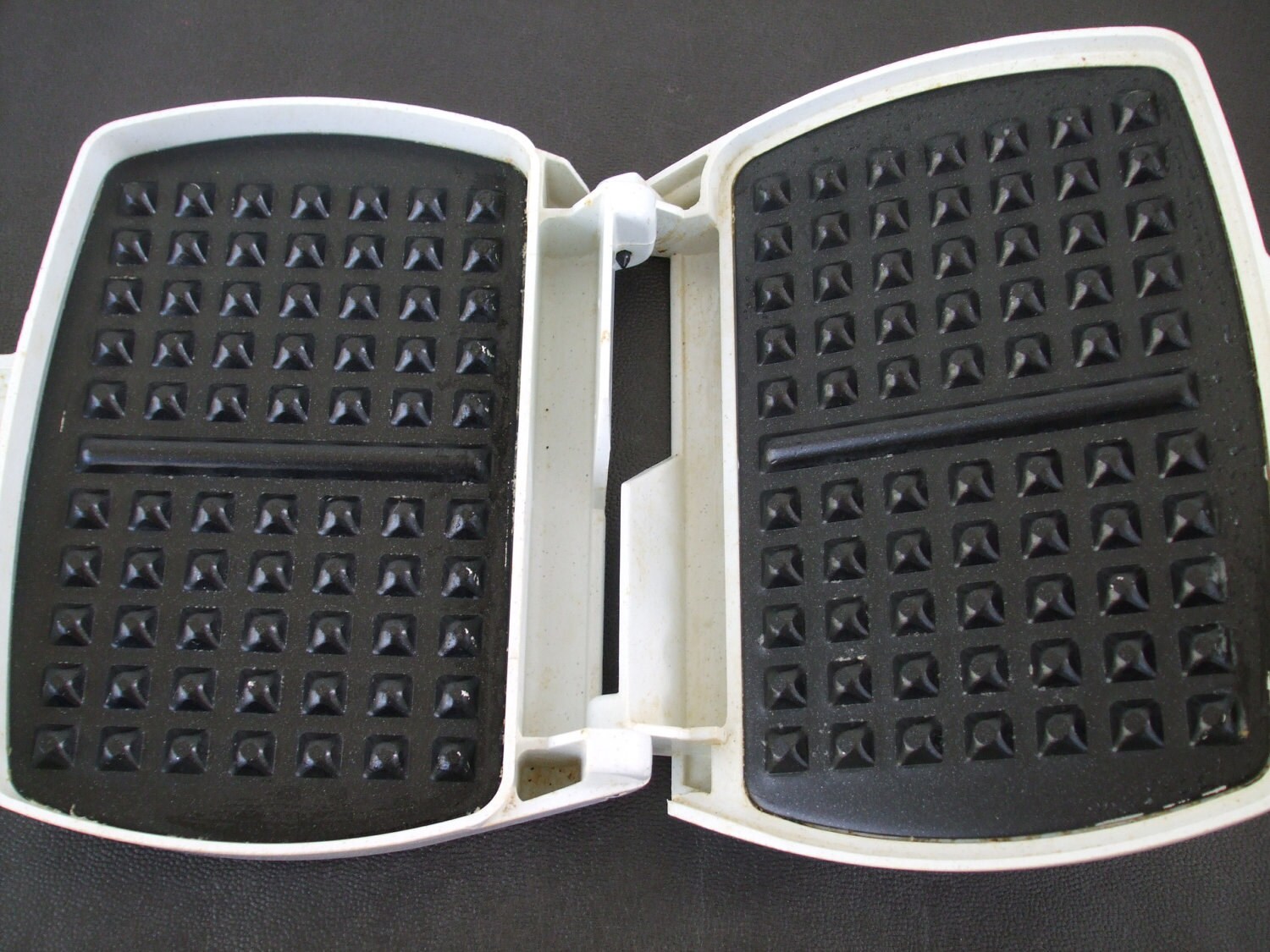 Nordic Ware Micro Waffler Microwave Waffle Maker Iron