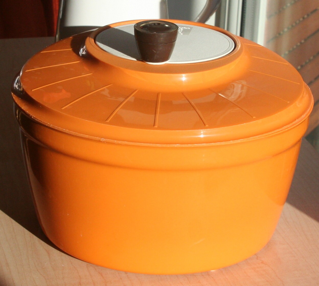 Moulinex salad spinner in orange . retro beautiful