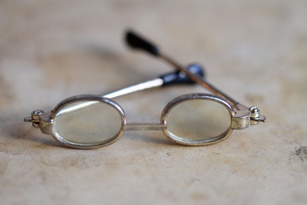 Miniature Eyeglasses Tiny golden Spectacles for toy making
