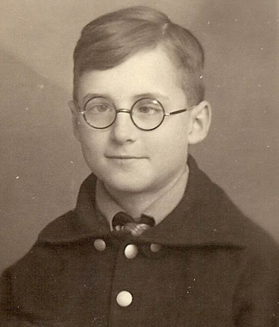 boy e unique with that names start by boy with cassiestalevintage \x3cb\x3eglasses\x3c/b\x3e \x3c/b\x3e