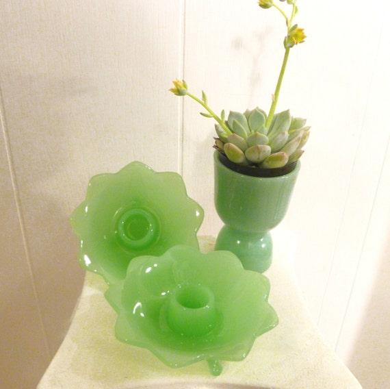 Vtg 1930s Fenton Jadeite Green Glass Footed Lotus by ThePretendDen