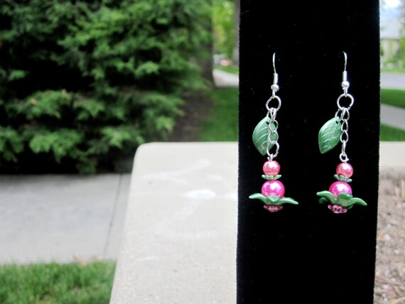 SALE - Faerie Wedding Pink & Green Dangle Earrings SALE - Faerie Wedding Pink & Green Dangle Earrings