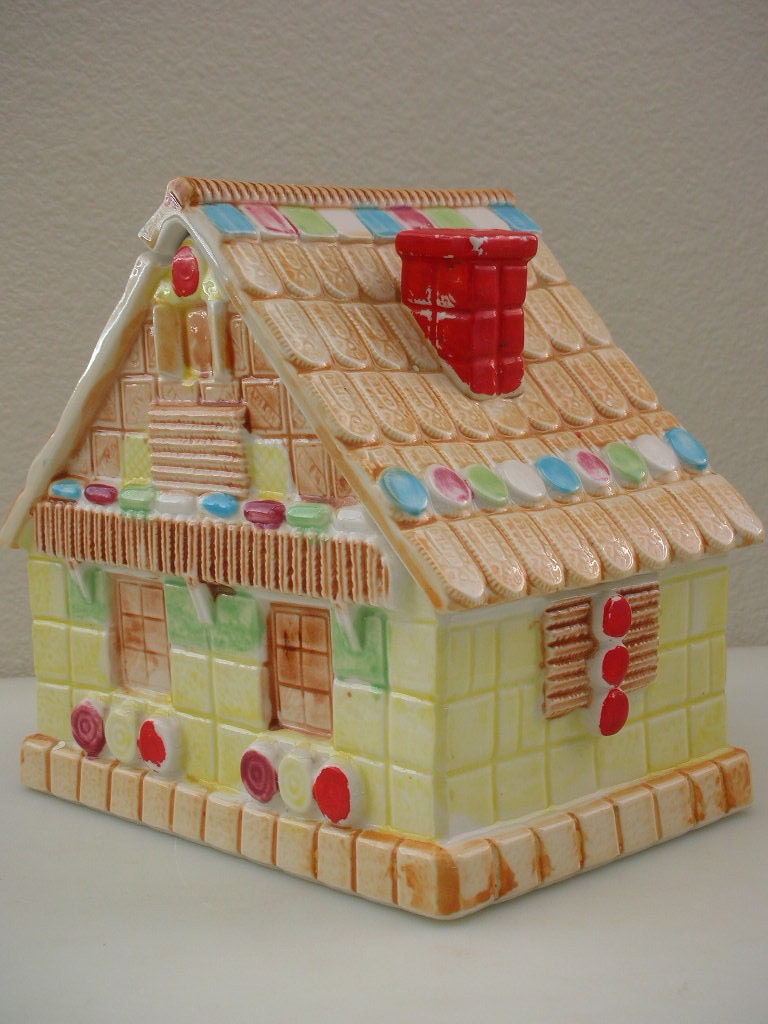 Nabisco Cameo Creme Sandwich Cookie Jar. by TheBackOfTheBasement