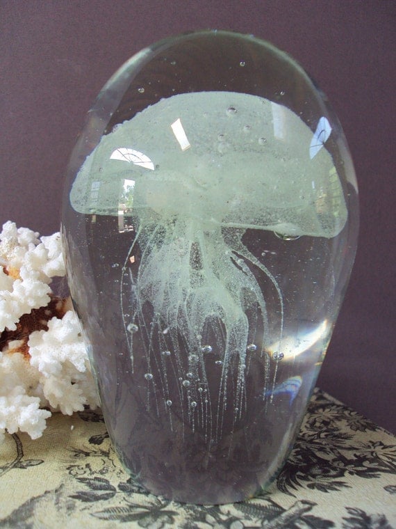 Art Glass Paperweight XL JellyFish Glows
