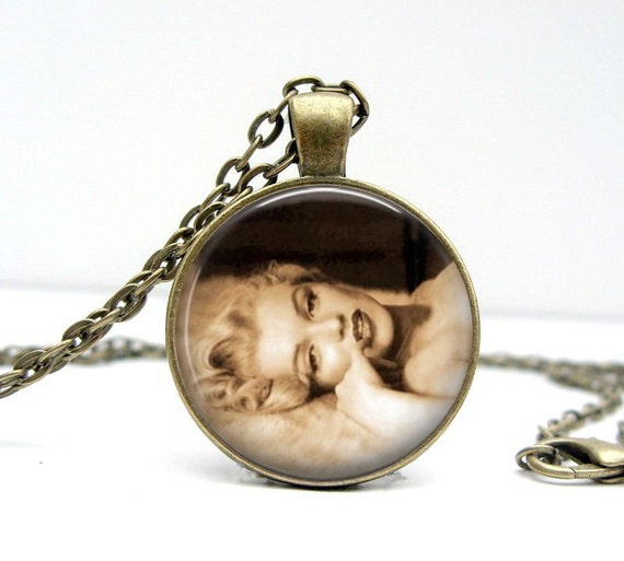 Items Similar To Marilyn Monroe Necklace Vintage Inspired Jewelry Old Hollywood Glamour 1548