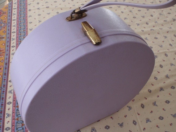 Items similar to Vintage 60s Lavender Round Train/ Makeup Case by