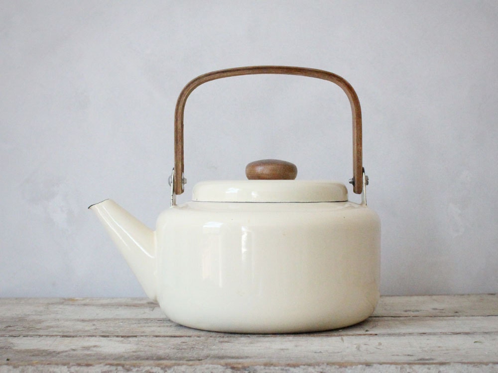 Vintage Enamel Ivory Teapot with Wooden Handle by jerseyicecreamco