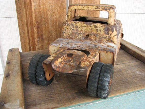 Rusty Old Tonka Truck 1950