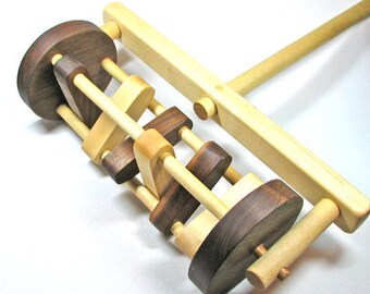 Wooden Toy Lawn Mower, Wooden Toy Mower, Push Toy Lawn Mower, Lawn Mower Toy for Children and Toddlers Eco Friendly All Natural