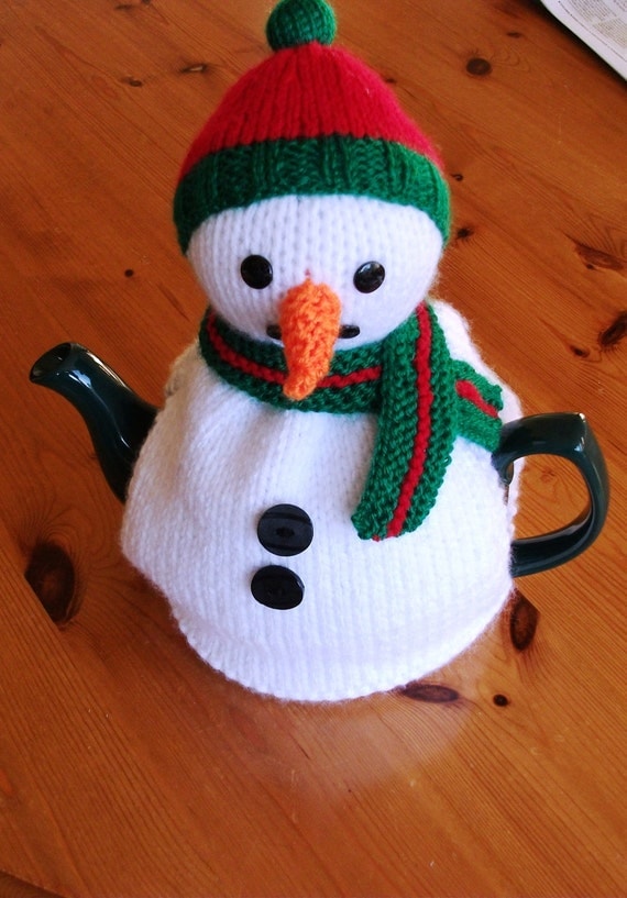 Snowman tea cosy cozy hand knitted. UK seller.